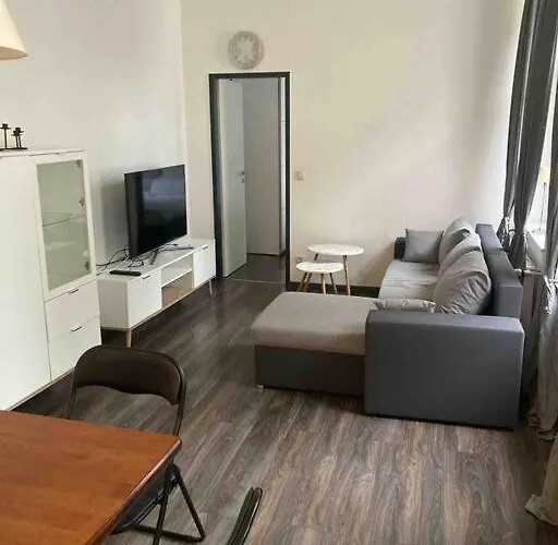 Helle Schoene 2 Im Herzen Krefelds * Krefeld